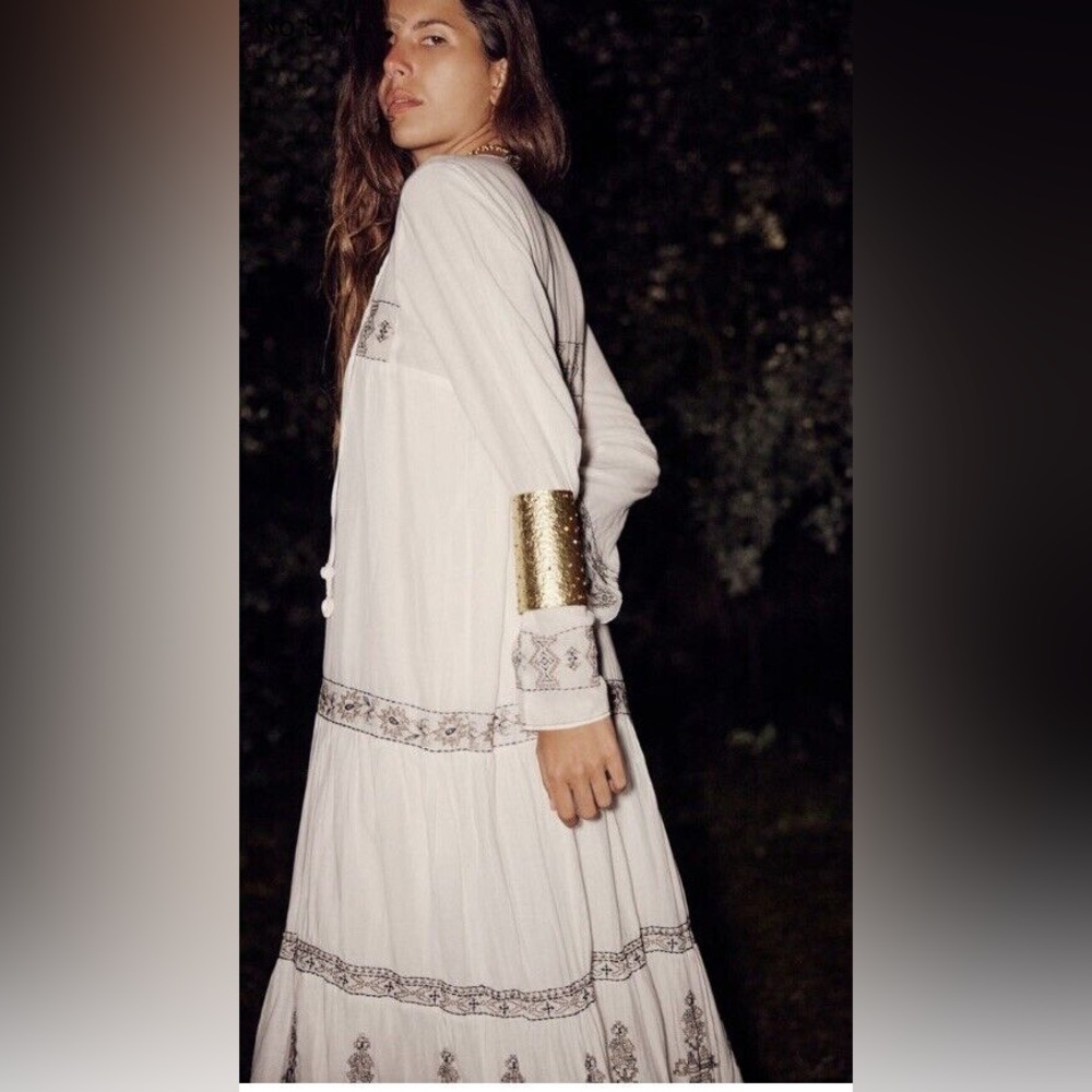 Zara‎ Embroidered Dress - Picture 5 of 17